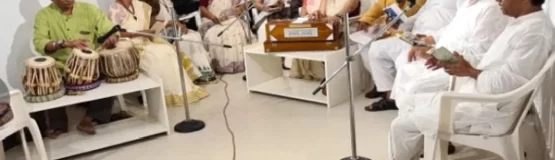 people sitting in senior citizen homes in kolkata